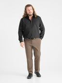 Zestaw wizytowe spodnie chino BRUNO Xtenda Waist beżowe i czarna koszula CORBIN D555